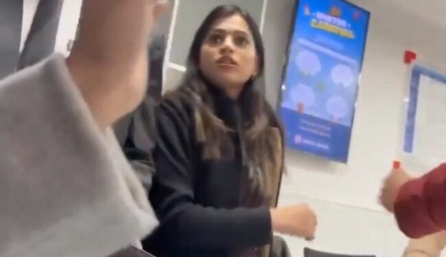 HDFC Bank female employee misbehaved with a customer