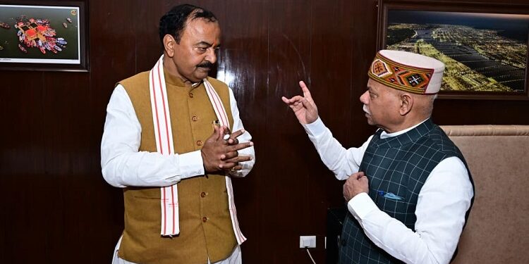 Keshav Maurya met Governor Shiv Pratap Shukla