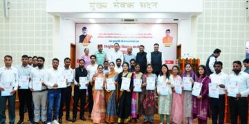 CM Dhami handed over appointment letters to 63 sanitation inspectors