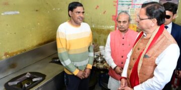 CM Dhami's surprise inspection of gas supply