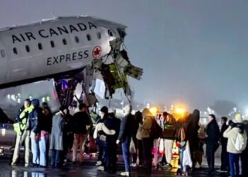 Flight Collides