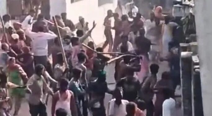 Bloody clashes during Holi in Haridwar