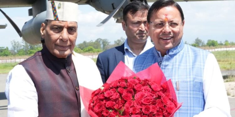 CM Dhami welcomed Rajnath Singh
