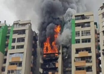 A massive fire broke out in Gaur Green Society in Ghaziabad.