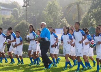 PM Modi played football with children in Gangtok
