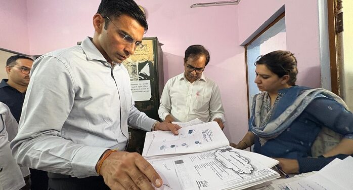 DM Savin Bansal
