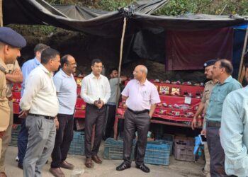 Anand Swaroop inspected the preparations for the Shravan Kanwar fair.