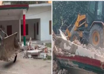 Bulldozers roared at the SP district office.