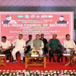 CM Dhami attended the meeting of the All India Mayors Council