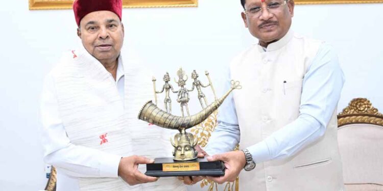 Karnataka Governor Thaawarchand Gehlot met CM Vishnudev Sai.