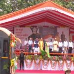 CM Yogi flagged off 45 electric buses for Noida