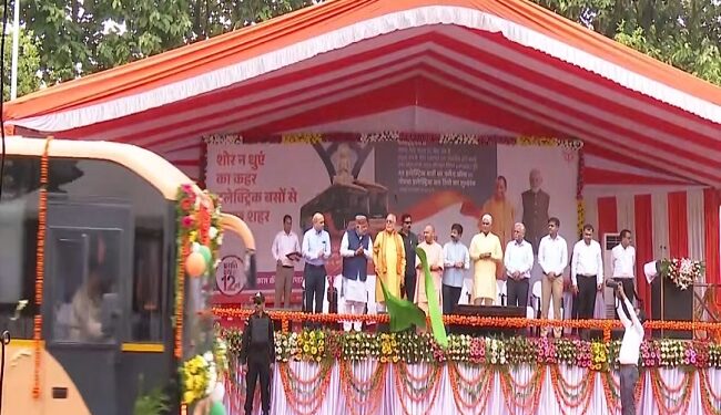 CM Yogi flagged off 45 electric buses for Noida