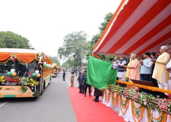 CM Yogi also inaugurated the Noida Electric Bus Depot.