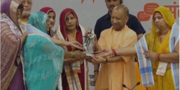 172 farmers from Jewar met CM Yogi