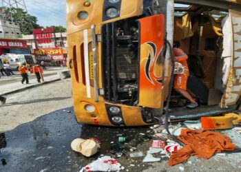 Haridwar: Bus full of devotees overturns