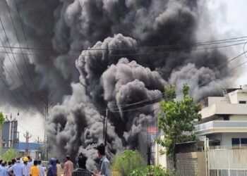 Massive fire at Bhiwadi's iron sheet factory