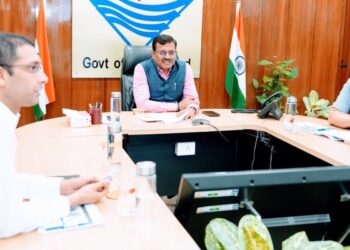 Anand Bardhan instructed the Tourism Department to prepare a roadmap for five years.