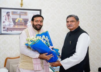 Zakir Hussain met CM Nayab Saini.