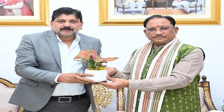 DRM Dayanand met CM Vishnudev Sai