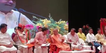 CM Yogi launched the BJP's booth conference campaign in Gorakhpur.