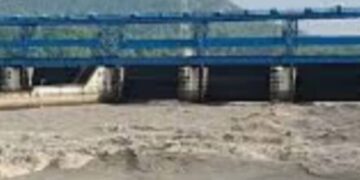 Ganga reaches warning level in Haridwar.