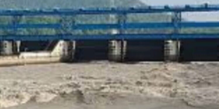 Ganga reaches warning level in Haridwar.