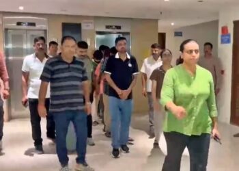 Crime Branch raids Omaxe Residency at midnight