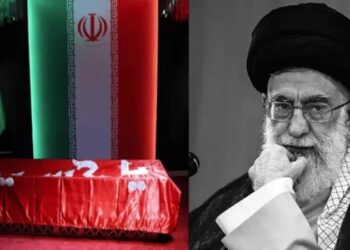 A red flag was placed on Khamenei's coffin.