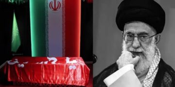 A red flag was placed on Khamenei's coffin.