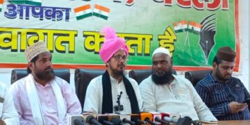 Maulana Razavi demanded an investigation from CM Yogi.