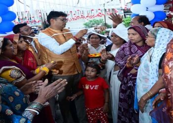 OP Choudhary inaugurates 'Kabir Kutir' community hall.