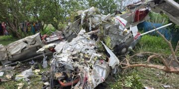 Trainer aircraft crashes in Kanpur; both pilots killed.