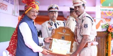 CM Vishnudev Sai honored officers and employees of police and city army.