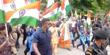 CM Yogi led the Tiranga Yatra in Gorakhpur.