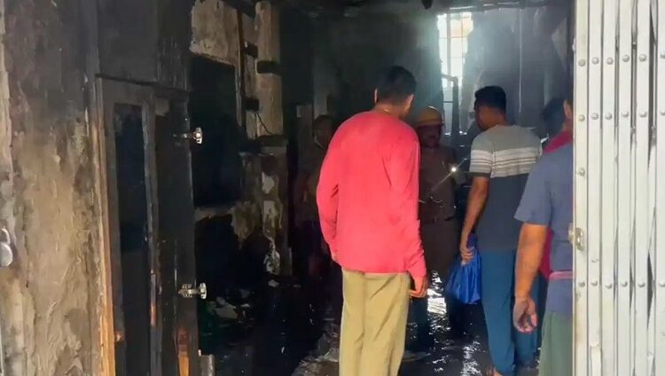 Fire at Tarapith hotel