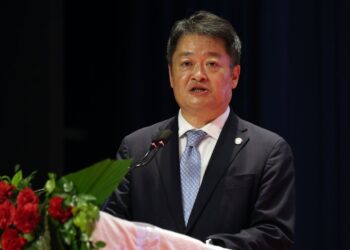 Governor Kotaro Nagasaki