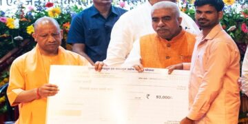 Yogi government giving handlooms a new identity.
