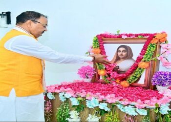 Keshav Maurya paid tribute to Ahilyabai Holkar.