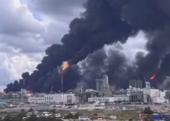 Massive fire at Russian gas-chemical plant