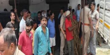 Two workers die after entering septic tank