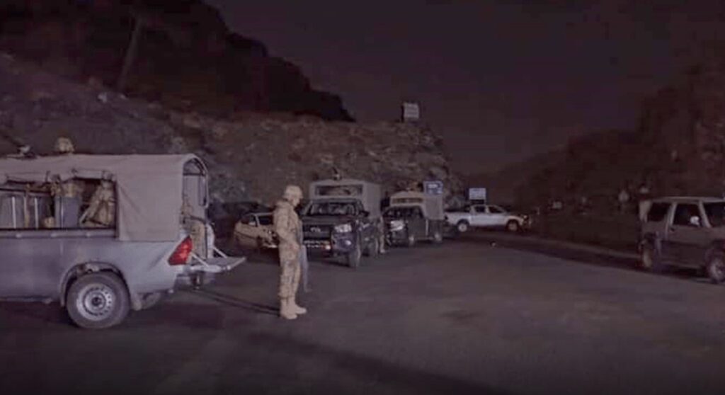Balochistan-army-vehicles-Firing
