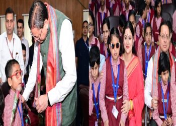 CM Dhami celebrated his birthday among divang children