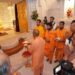 CM Yogi bowed his head in the court of Ram Lalla.