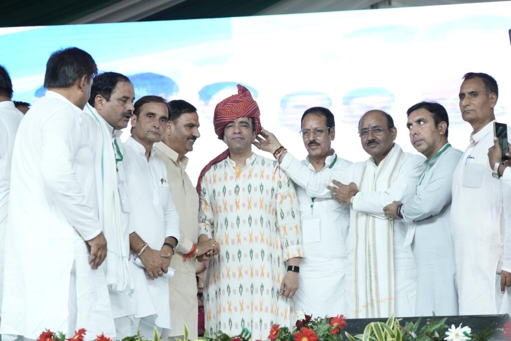 Jayant Chaudhary's show of strength at the Swabhiman Rally.